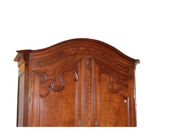 Armadio francese stile Provenzale in legno di ciliegio di fine 1700