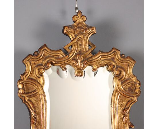 Louis XIV carved and gilded wood mirror, Italy, first quarter of the 18th century