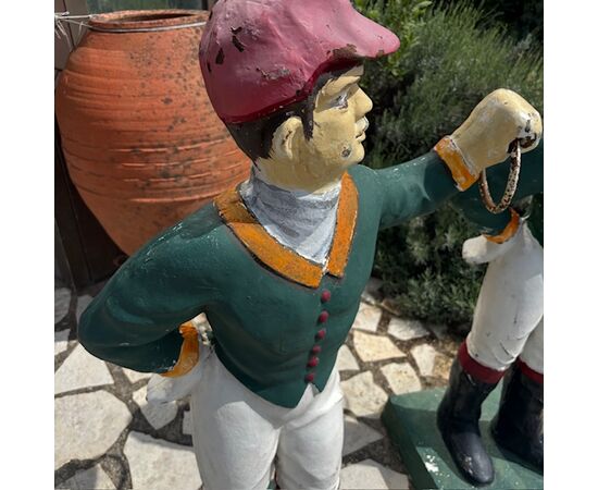 Antica coppia di sculture made in Usa  in ghisa da giardino -Fantini con anello per Cavalli . Mis Altezza cm 125 Larghezza cm 70