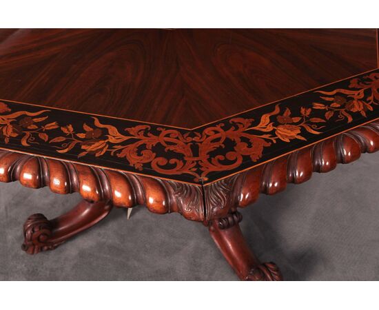 Antique octagonal Dutch table inlaid in walnut of exceptional quality
