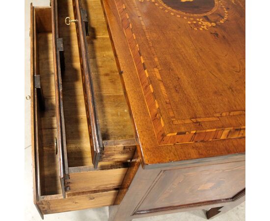 Antique inlaid walnut Louis XVI chest of drawers - Italy 18th century