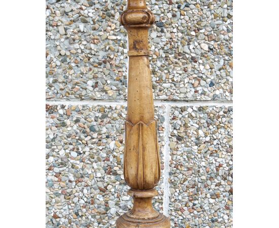 Carved 18th-century floor candlestick