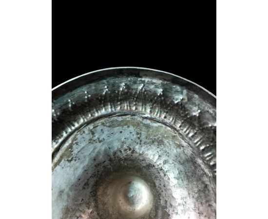 Silver chalice with vermeil cup and stylized leaf decoration. Neapolitan hallmark. Naples.