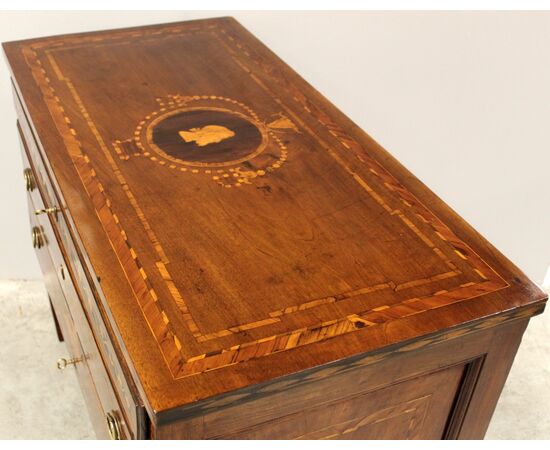 Antique inlaid walnut Louis XVI chest of drawers - Italy 18th century