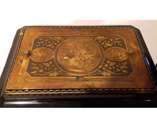Precious ice-carrier coffee table, inlaid flower box, ebonized Napoleon III style, France, 19th century