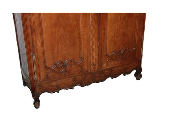 Armadio francese stile Provenzale in legno di ciliegio di fine 1700