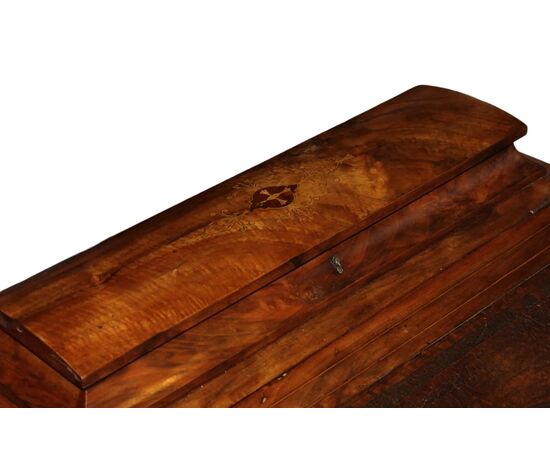 English Davenport writing desk from the 1800s with Victorian inlays