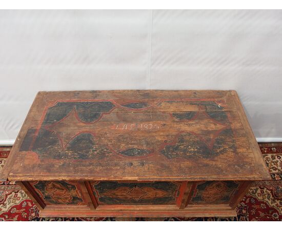 LACQUERED CHEST, 1800s ALSACE - cm L137xP67xH65