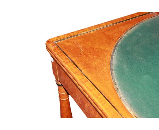 1800s Sheraton style maple wood game table