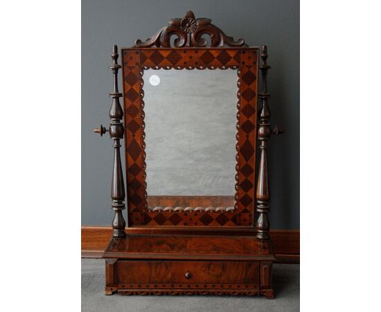 Antique tilting mirror from the 1800s in walnut wood with Northern European inlays