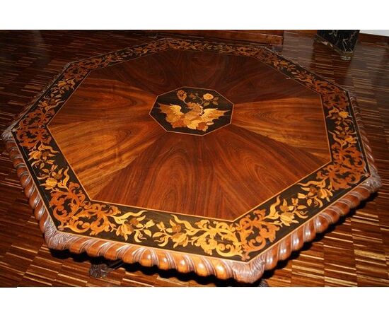 Antique octagonal Dutch table inlaid in walnut of exceptional quality