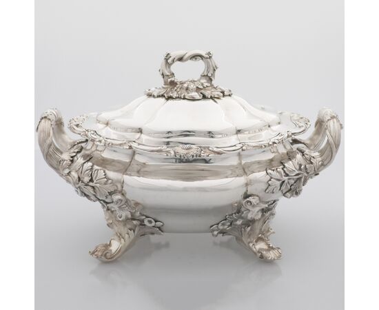 Queen Victoria sterling silver tureen, William Ker Reid, London, 1838