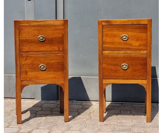 Pair of Venetian walnut bedside tables, Directory period (early 19th century)
