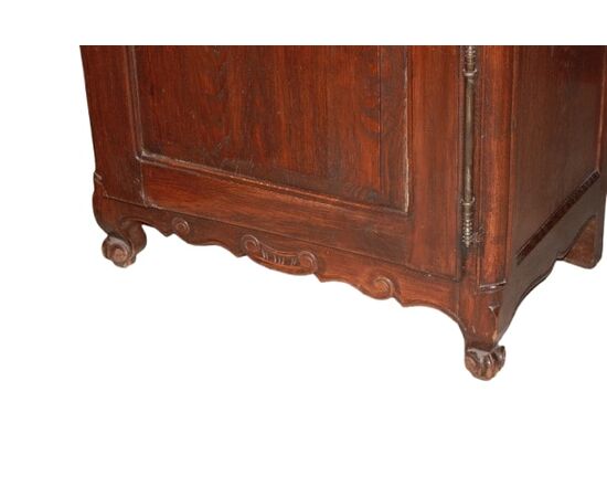 19th-century Provençal-style oak wood cabinet with one door