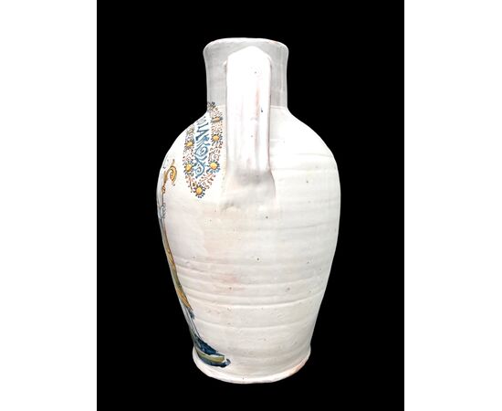 Grande vaso biansato in maiolica compendiaria con figura di San Lazzaro.Castelli d’Abruzzo.