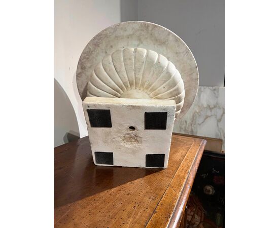PAIR OF WHITE MARBLE BOWLS, 18TH CENTURY