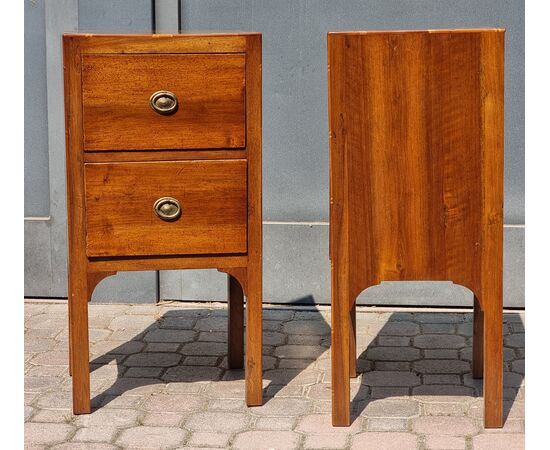Pair of Venetian walnut bedside tables, Directory period (early 19th century)