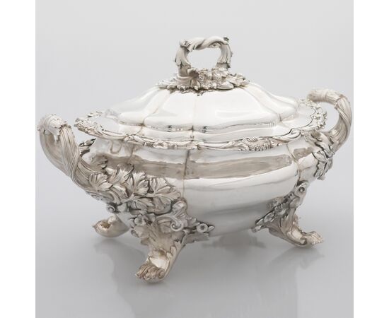 Queen Victoria sterling silver tureen, William Ker Reid, London, 1838
