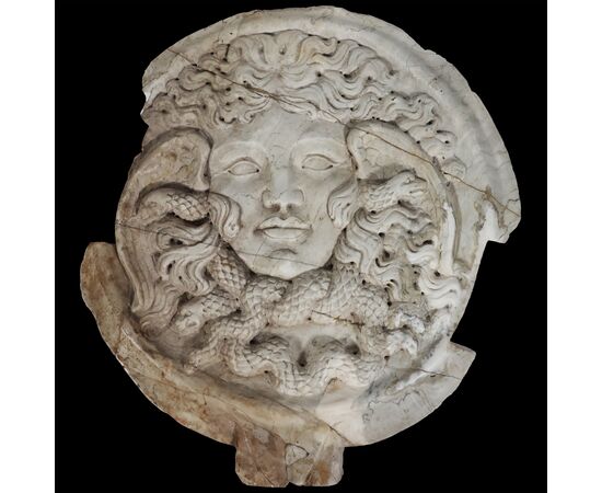 Oscillum, Jupiter and Medusa, statuary marble