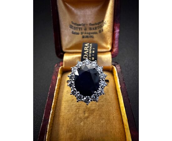Ring with Sapphire and Diamonds