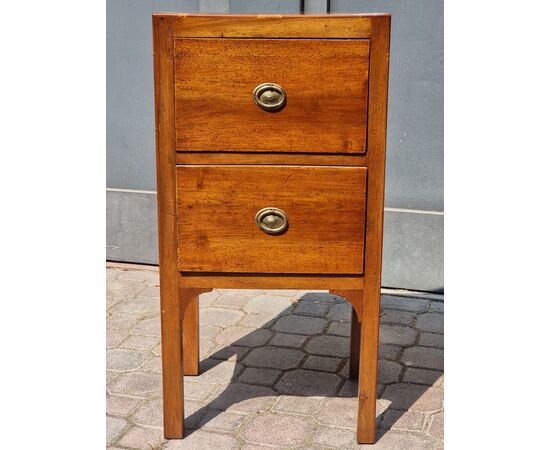 Pair of Venetian walnut bedside tables, Directory period (early 19th century)