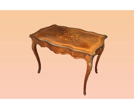 Tavolo da salotto scrittoio Luigi XV del 1800 riccamente intarsiato