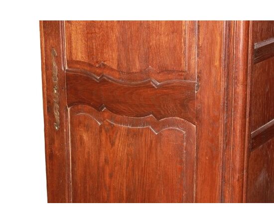 19th-century Provençal-style oak wood cabinet with one door