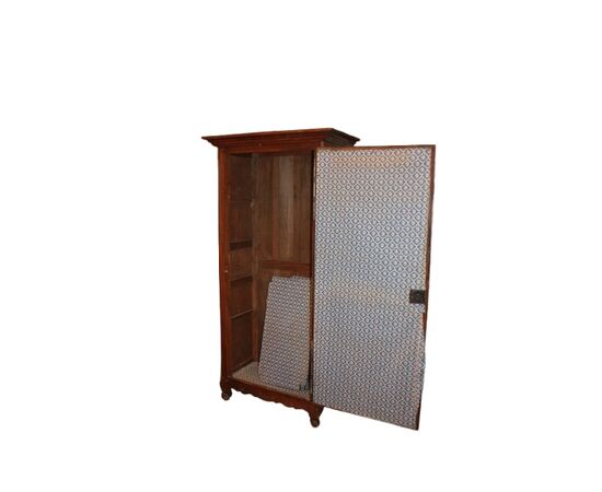 19th-century Provençal-style oak wood cabinet with one door