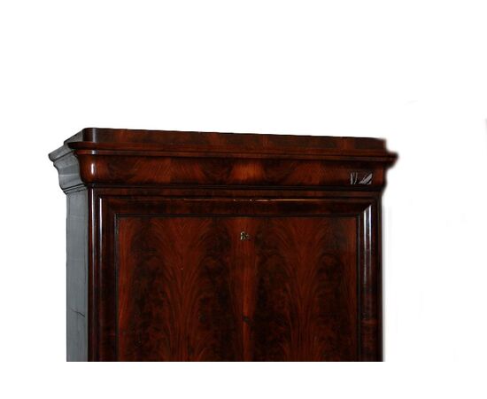 Grande secretaire Biedermeier della seconda metà del 1800 in piuma di mogano