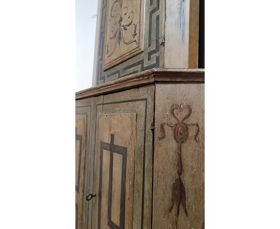 Neoclassical double-bodied corner cabinet, late 18th century