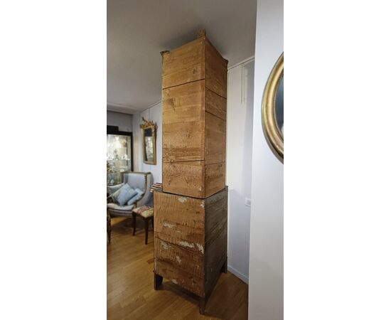 Neoclassical double-bodied corner cabinet, late 18th century