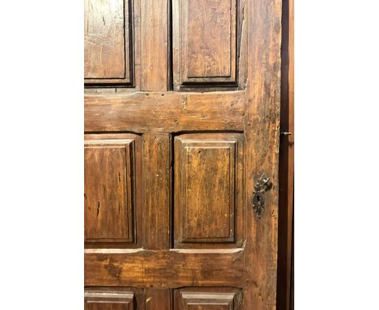 PTI764 - Antique walnut door, with six carved panels, 18th century, dimensions cm W 92 x H 195