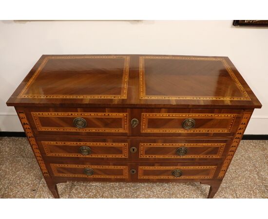 Antique Louis XVI chest of drawers, refined inlay, restored, NEGOTIABLE PRICE