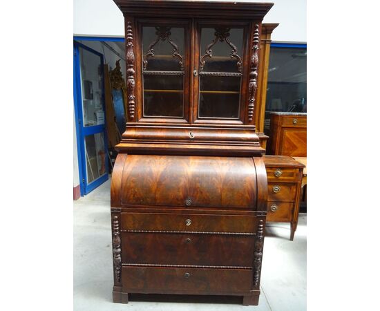 Importante trumeau del periodo Biedermeier in mogano