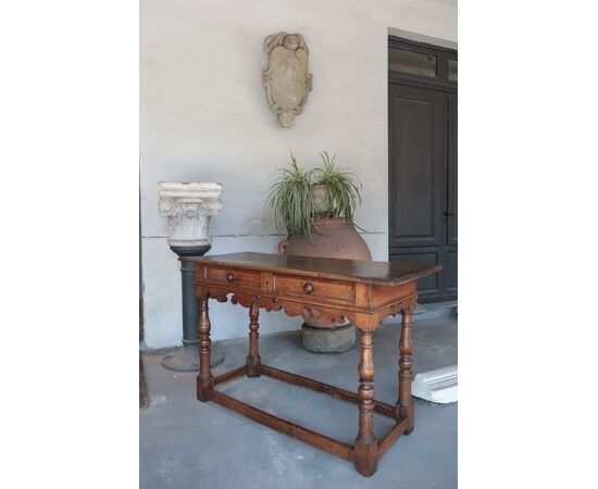 Spool-turned console table, Tuscany 17th century