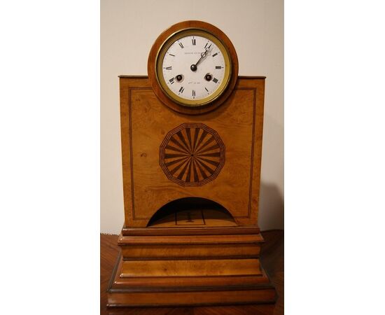 Antique Biedermeier birch clock with inlays from the 1800s