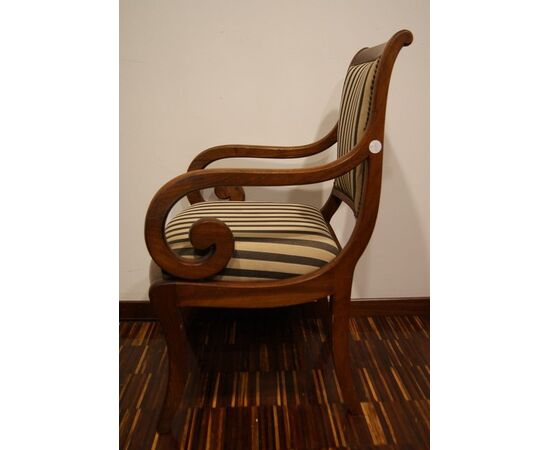 Beautiful French mahogany armchair from the 1800s, Directoire style, with striped fabric.