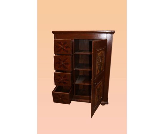 Tall Tyrolean Italian cupboard with 1 door and drawers with floral paintings