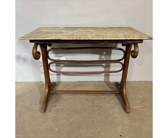 Antico tavolo Thonet art decò 1940 legno faggio curvato e onice. Mis 106 x 61 . h 79