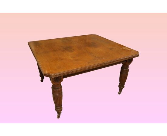 Victorian style extendable square table, English, 1800s, walnut wood