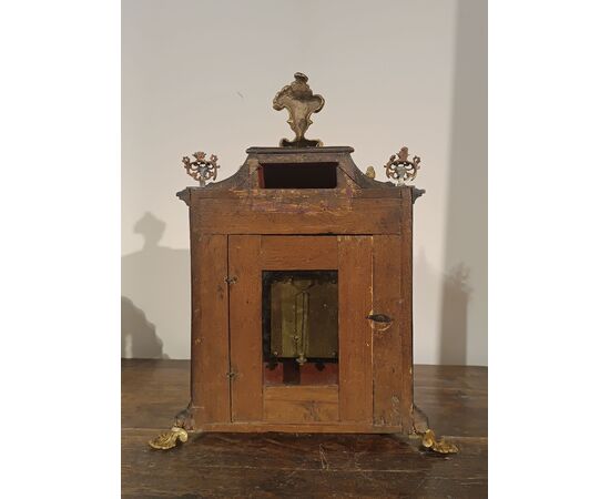 WALNUT AND GILT BRONZE CLOCK, SECOND HALF OF THE 17TH CENTURY