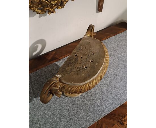 NEOCLASSICAL VASE-SHAPED PALM HOLDER LATE 18TH CENTURY