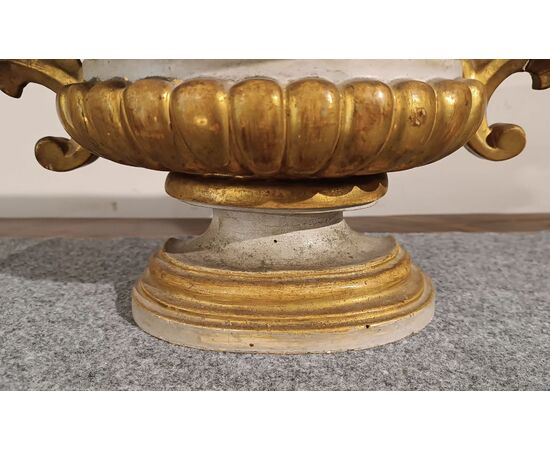 NEOCLASSICAL VASE-SHAPED PALM HOLDER LATE 18TH CENTURY