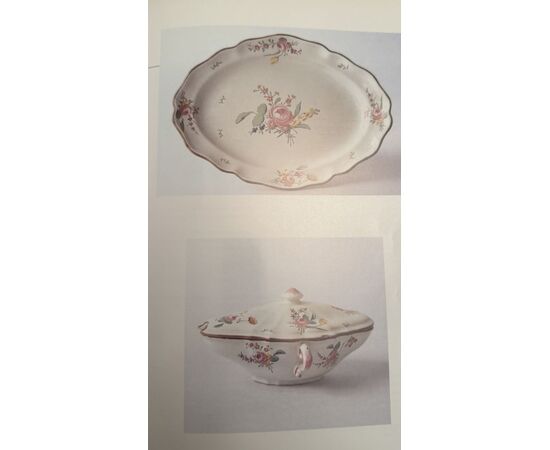 Majolica plate with rose decoration. Finck Manufacture. Bologna.