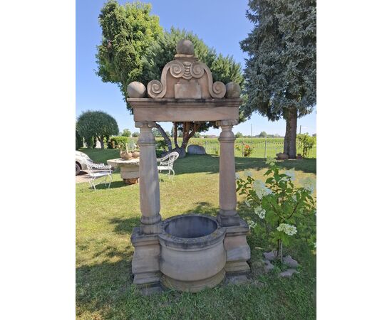 Pozzo in pietra