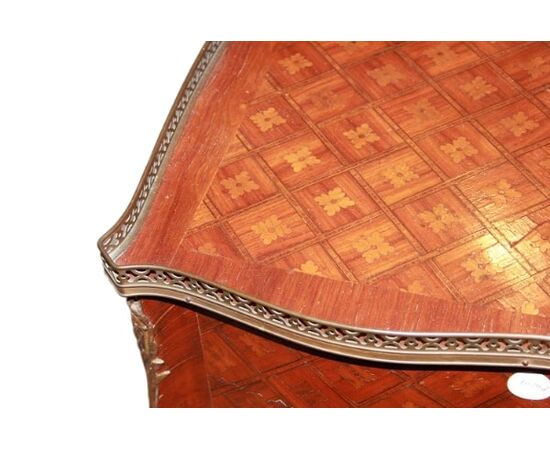 French bedside table from the second half of the 19th century, Louis XV style, in bois de rose