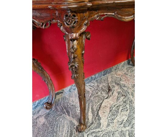 Venetian console table in walnut wood