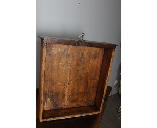 Antico tavolo scrittoio in noce Luigi XVI fine 700 restaurato . Mis 136 x 64 . h 79