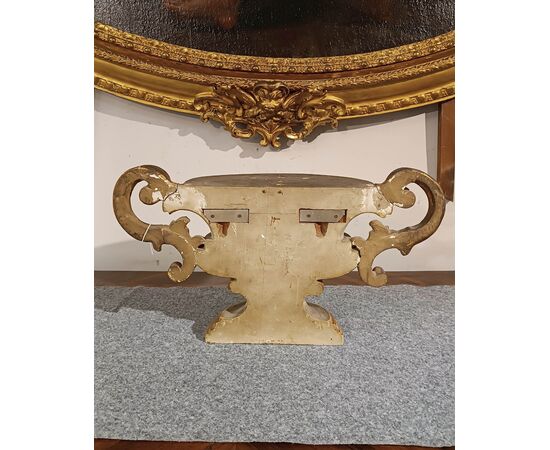 NEOCLASSICAL VASE-SHAPED PALM HOLDER LATE 18TH CENTURY