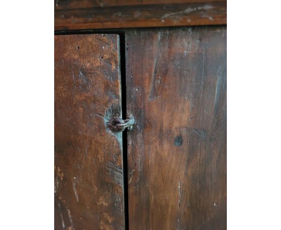 Credenza in legno di noce Toscana Secolo XVII